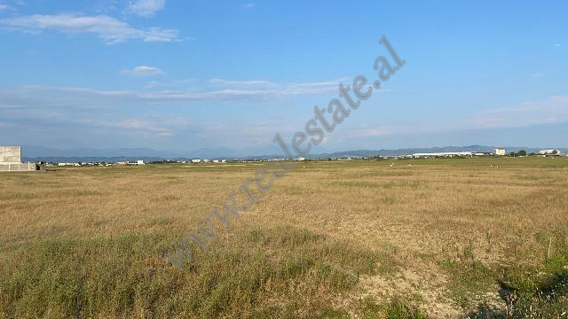 Land for sale in Bisht Kamez area in Durres.
It has a total area of 53,450 m2 and holds the status 
